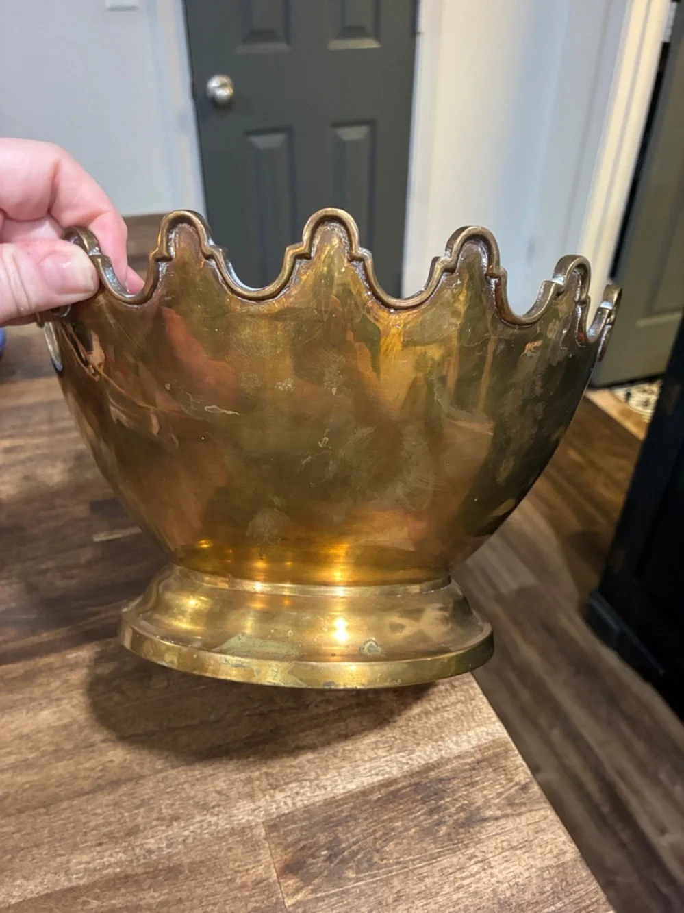 Brass Scalloped Decorative Bowl/Planter - Picture 3 of 6
